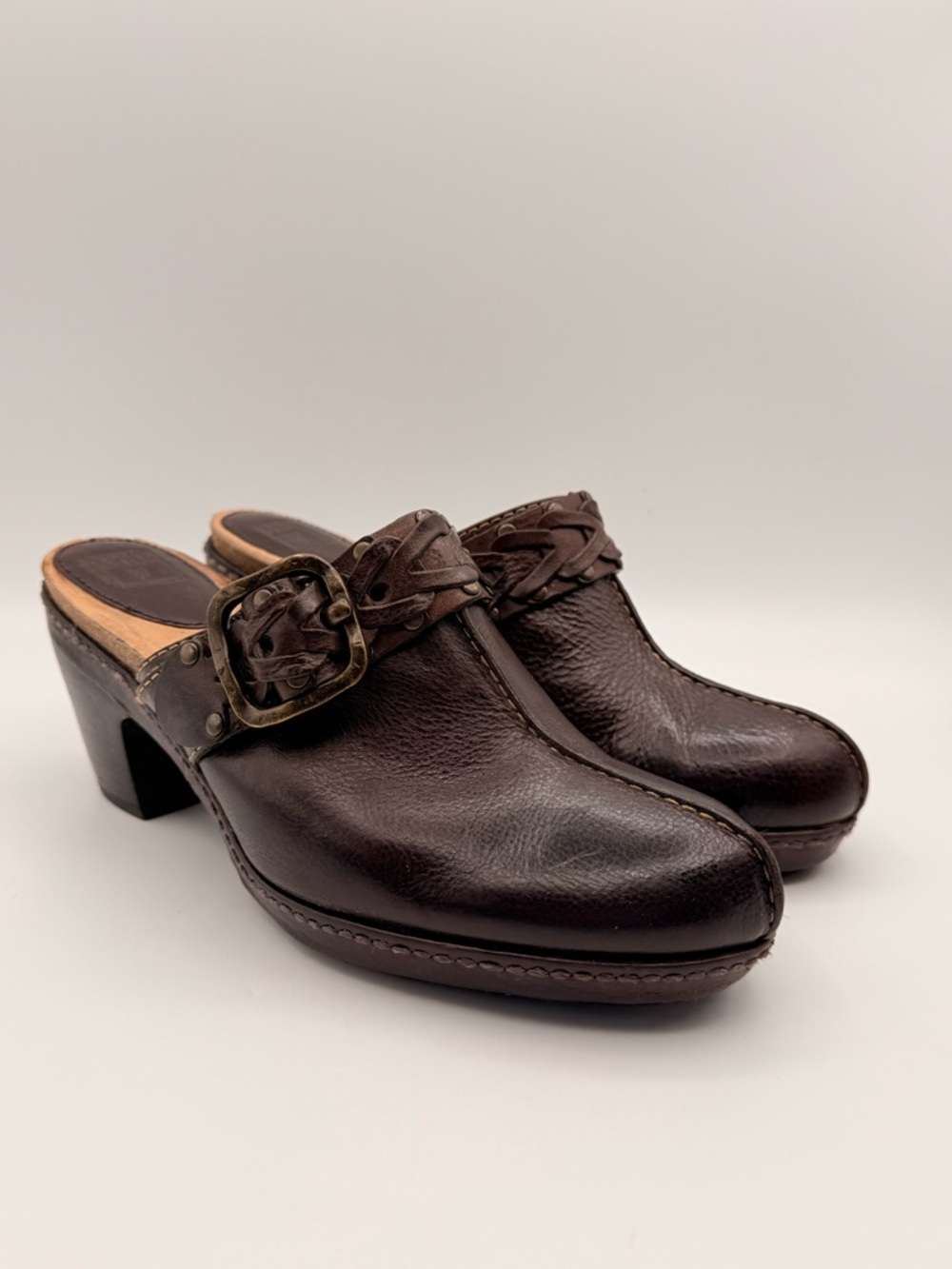 FRYE Brown Leather Buckle Detail Mule Clogs Women’s Size 9.5